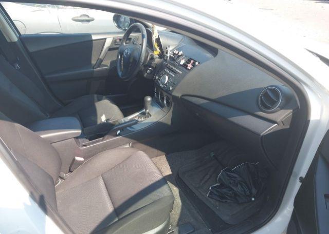 2011 MAZDA 3 I