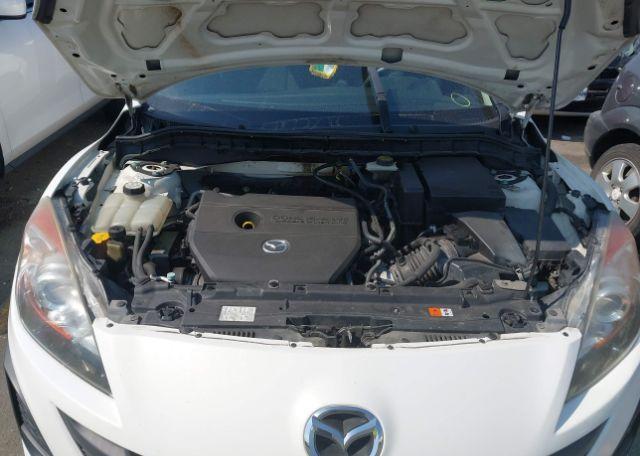2011 MAZDA 3 I