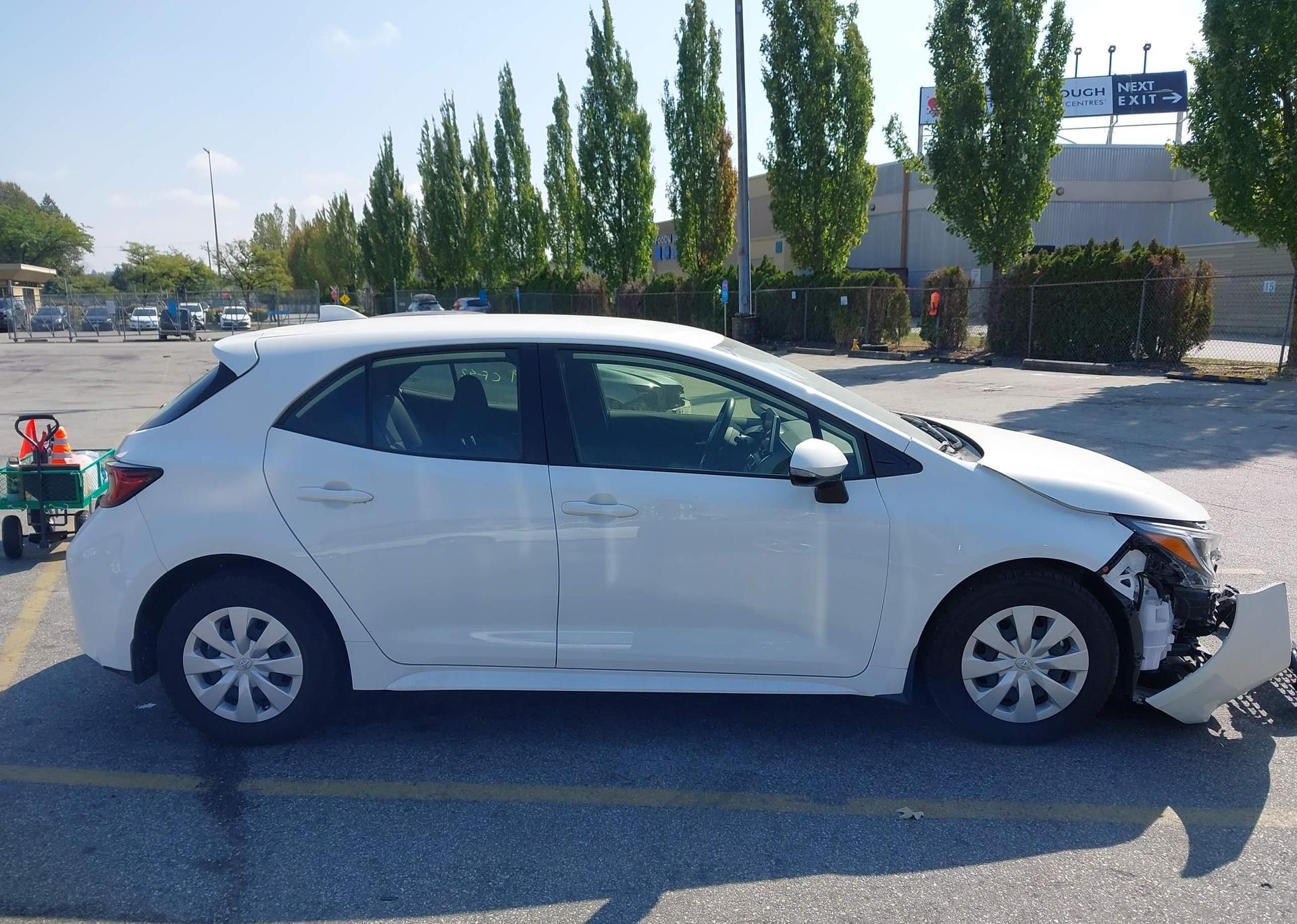 2023 TOYOTA COROLLA SE