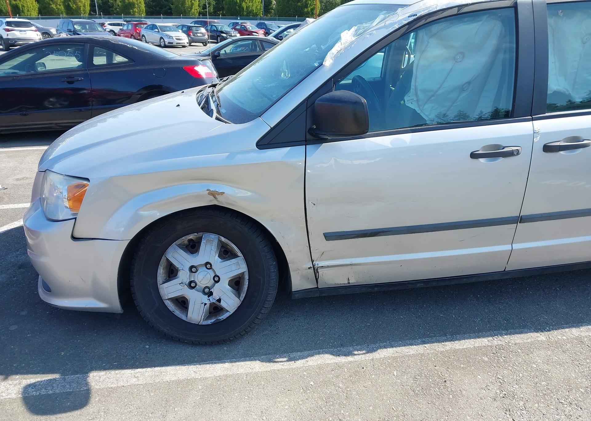 2012 DODGE GRAND CARAVAN SE
