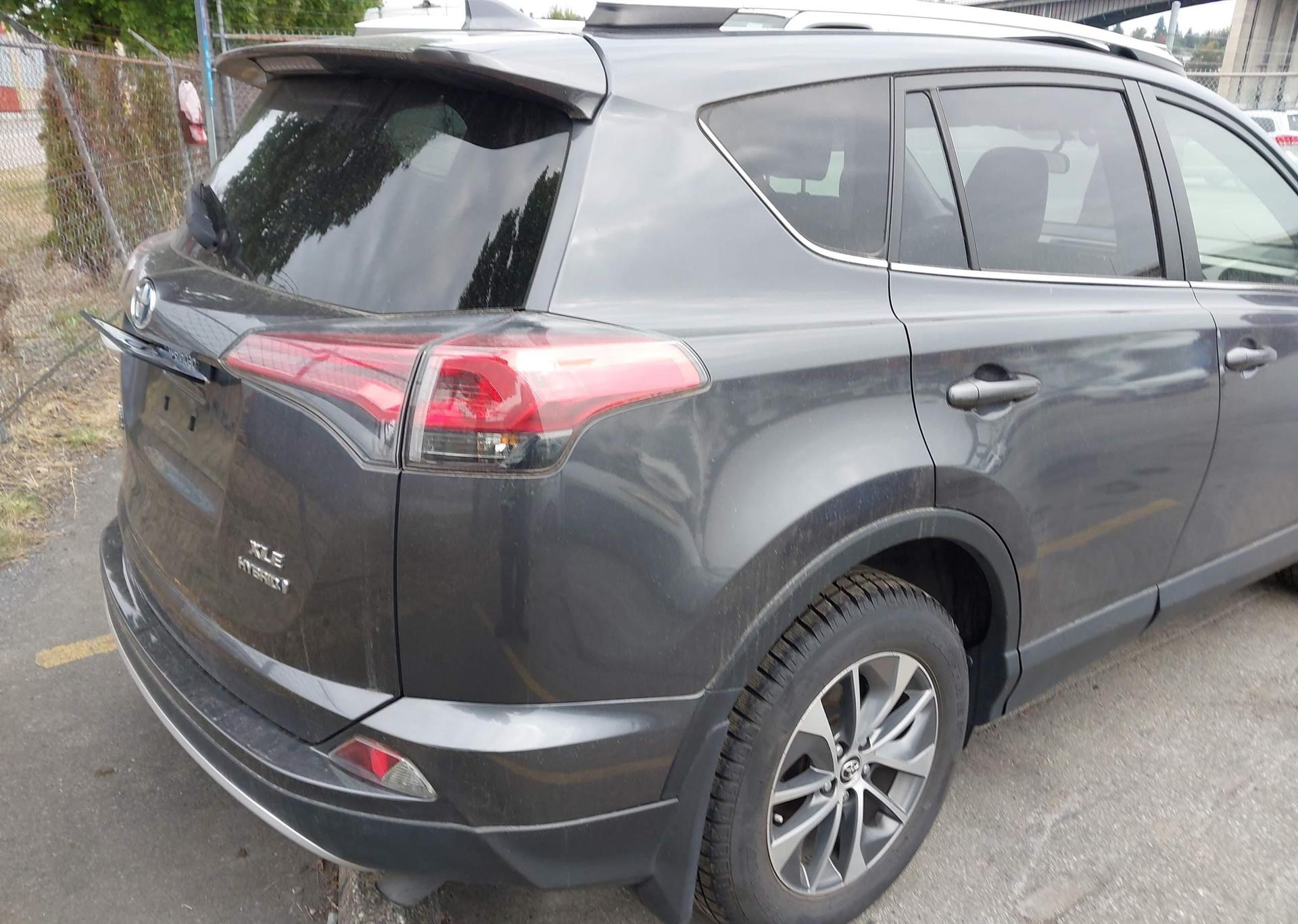2016 TOYOTA RAV4
