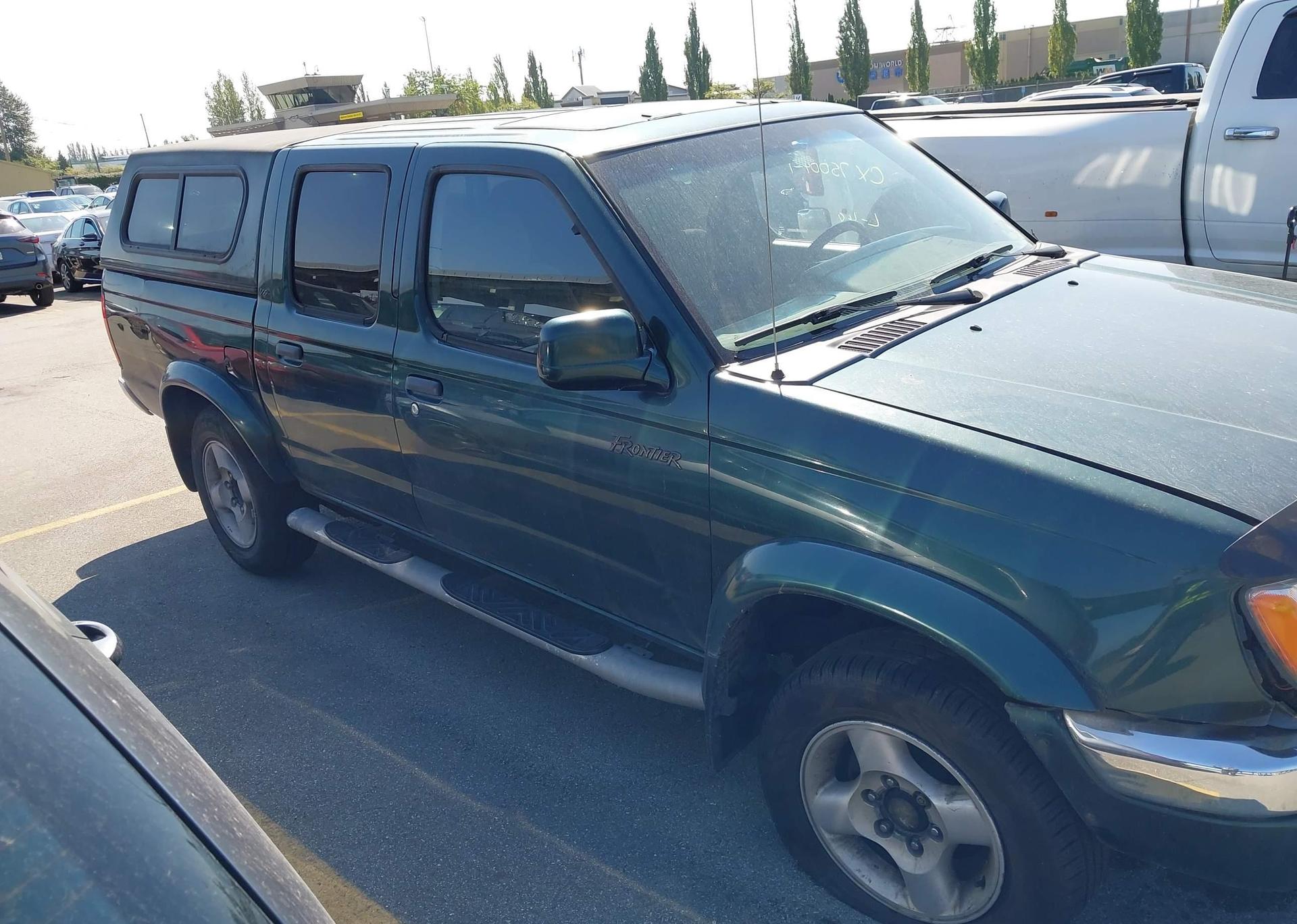 2000 NISSAN FRONTIER CREW CAB XE