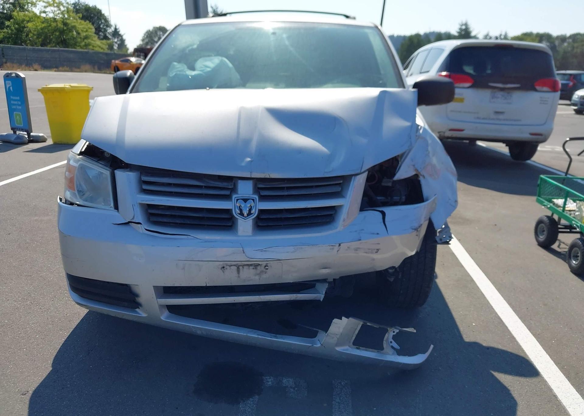 2010 DODGE GRAND CARAVAN SE