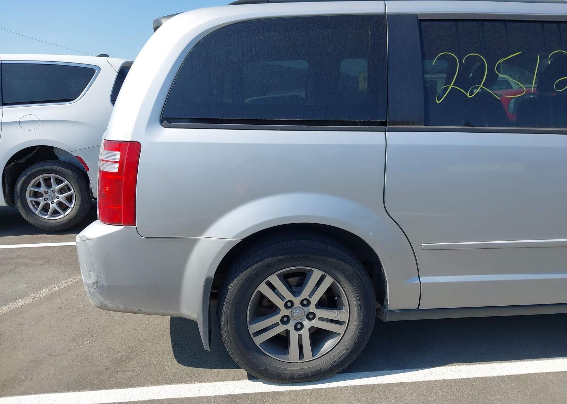 2010 DODGE GRAND CARAVAN SE