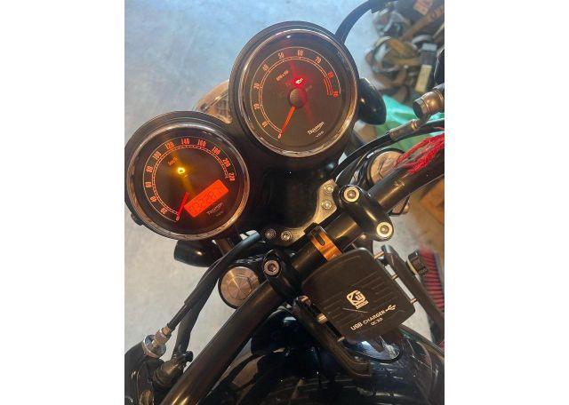 2015 TRIUMPH MOTORCYCLE BONNEVILLE T100