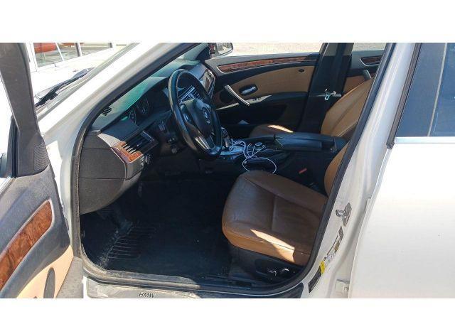 2010 BMW 528I