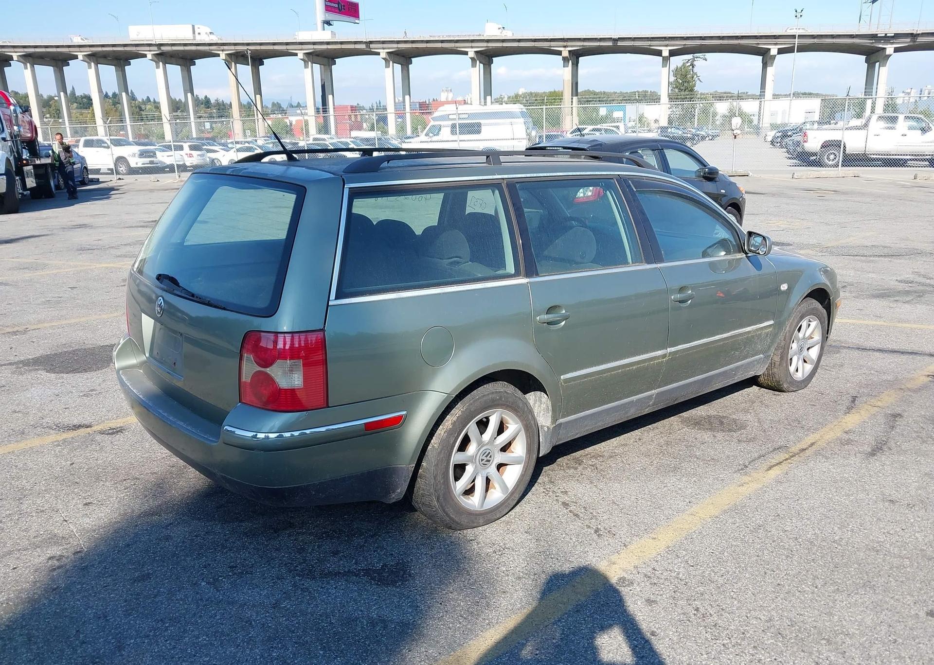 2004 VOLKSWAGEN PASSAT GLS