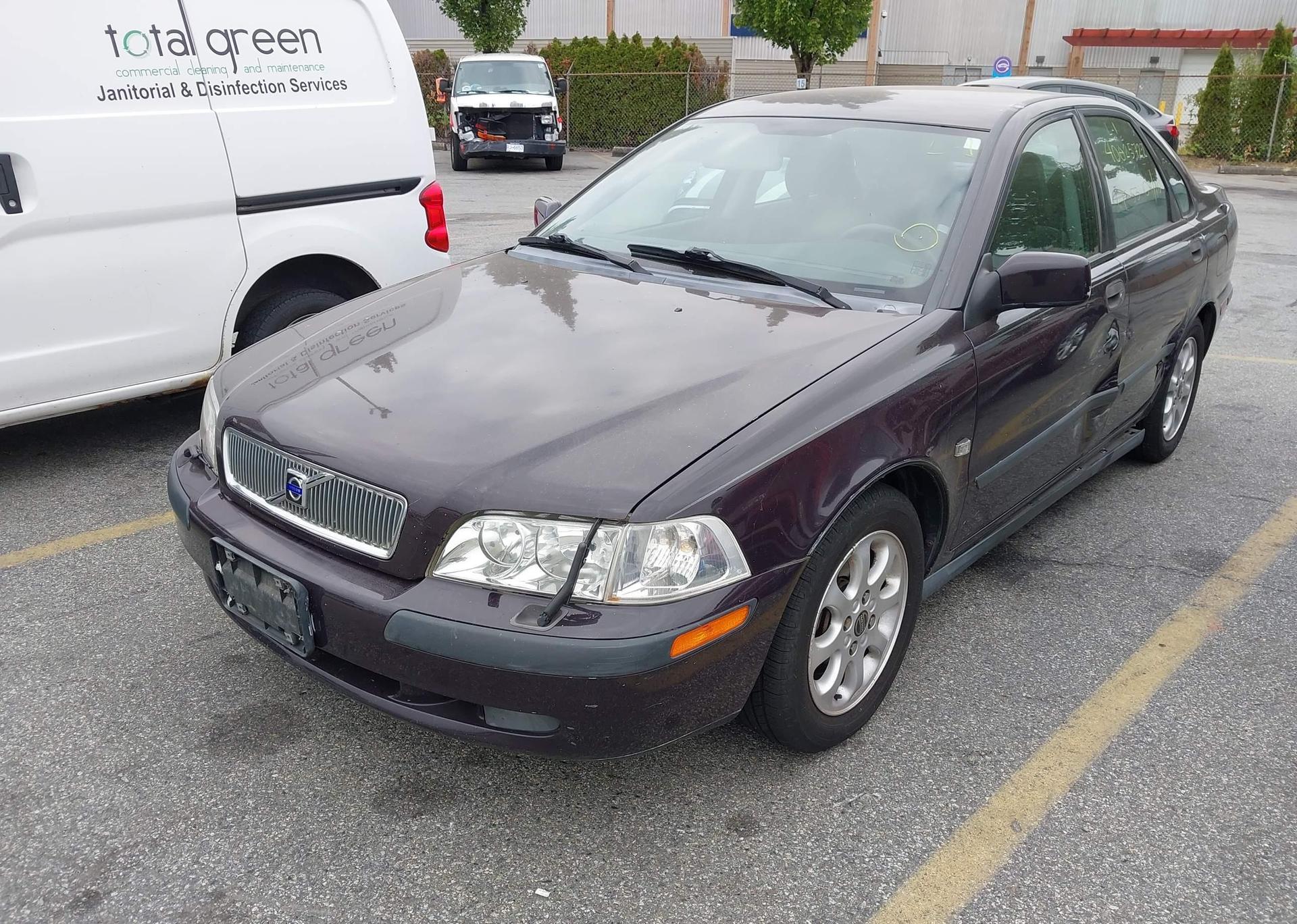 2001 VOLVO S40