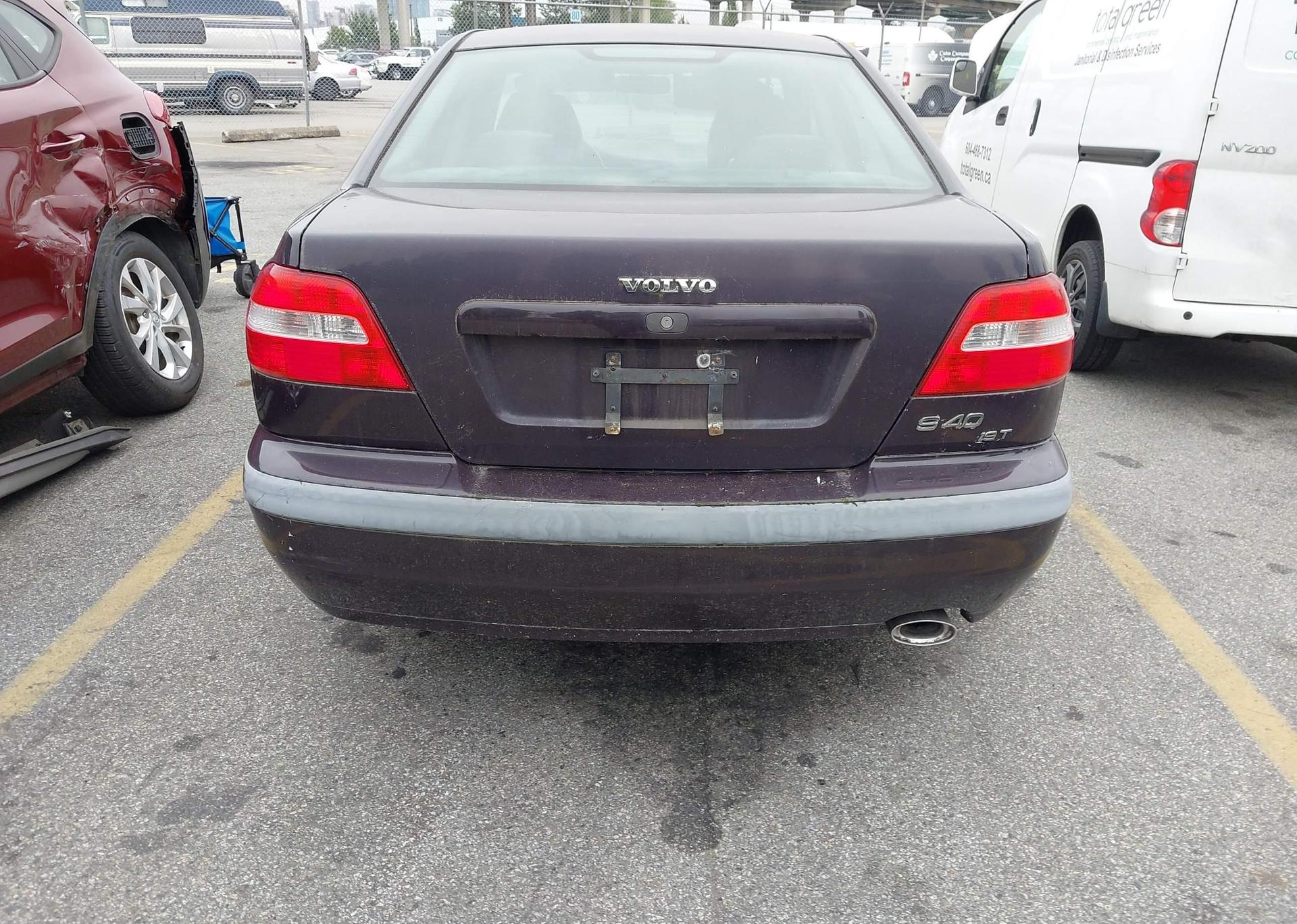 2001 VOLVO S40