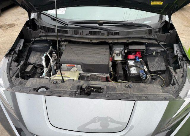2018 NISSAN LEAF