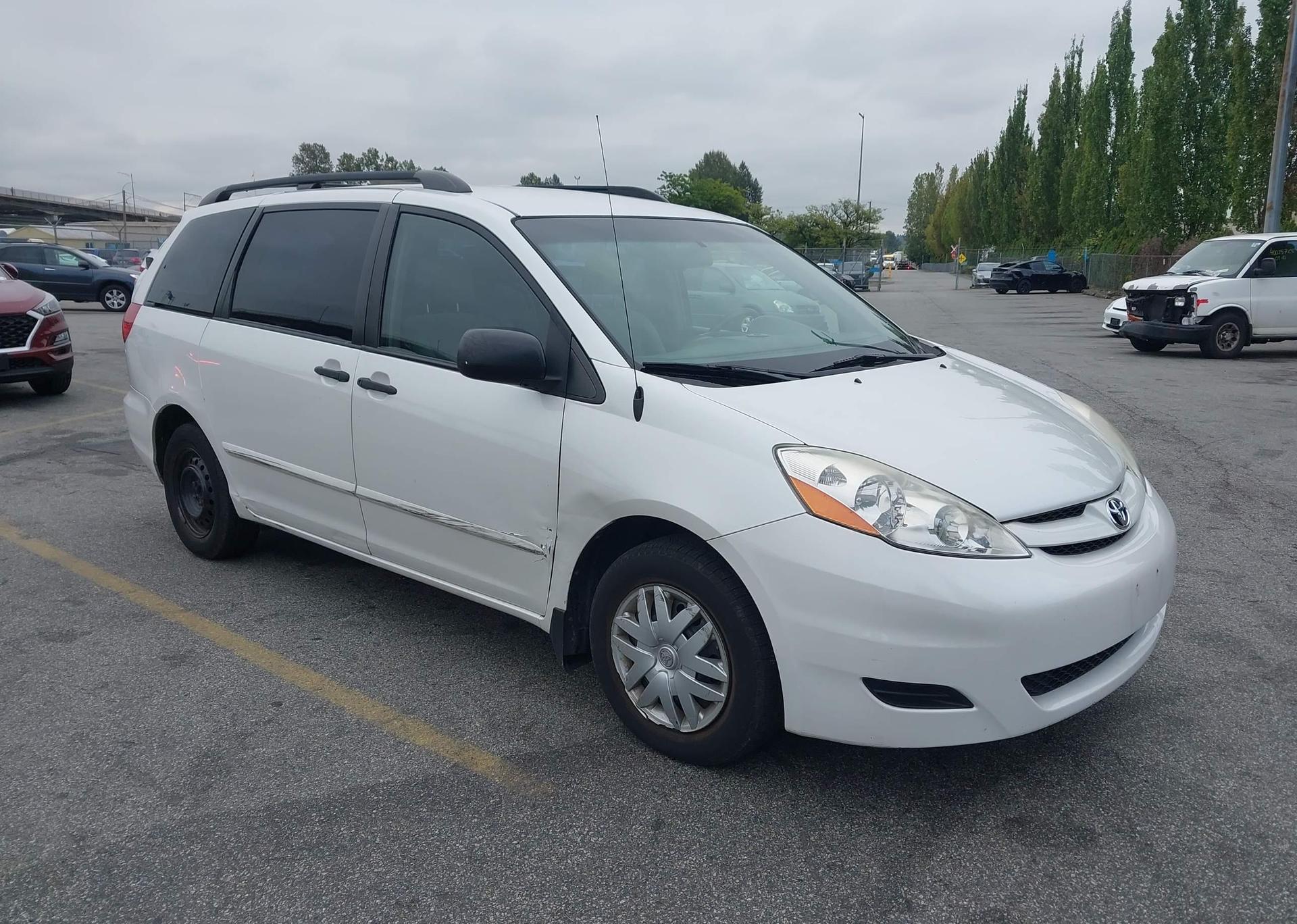 2008 TOYOTA SIENNA CE