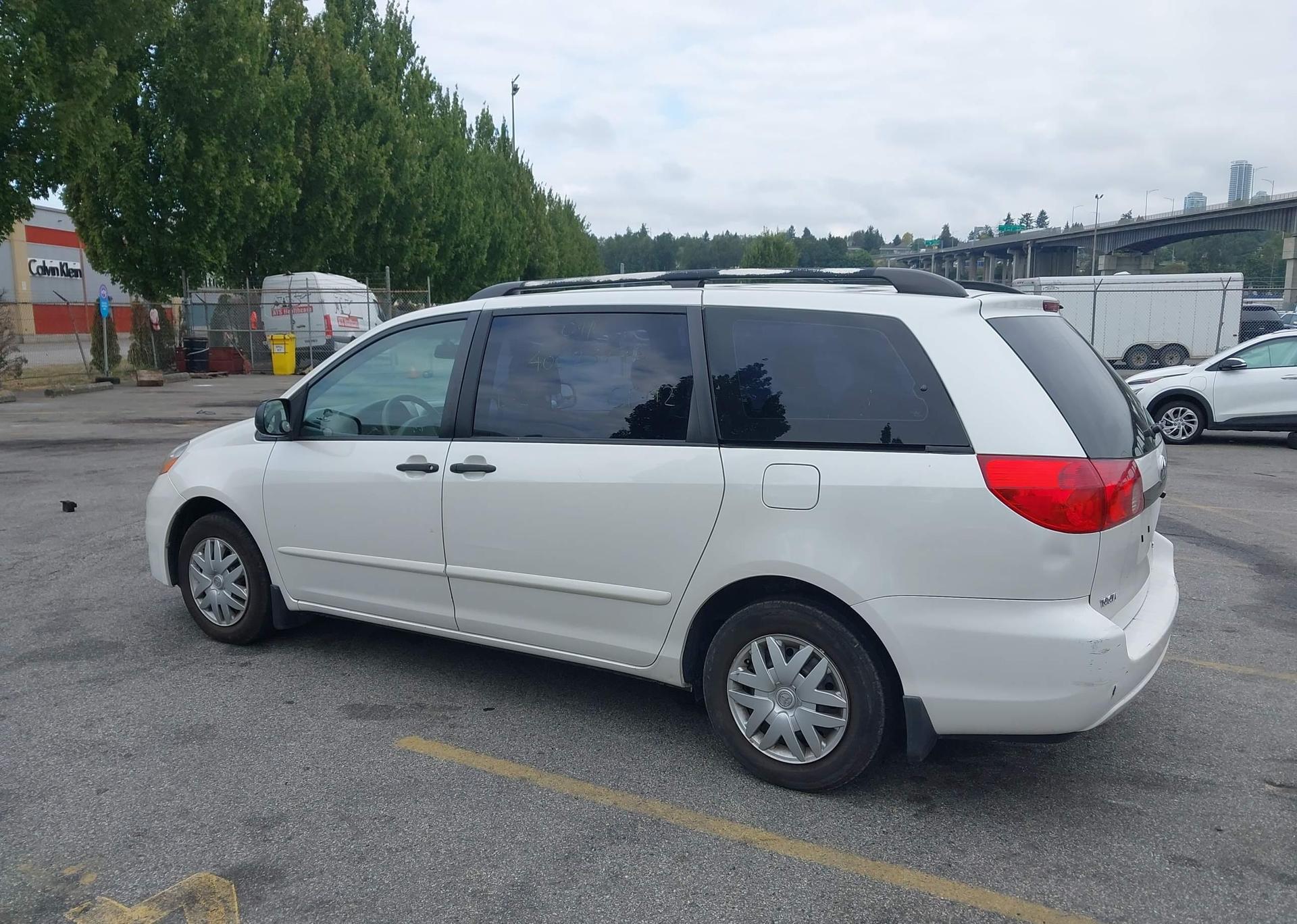 2008 TOYOTA SIENNA CE
