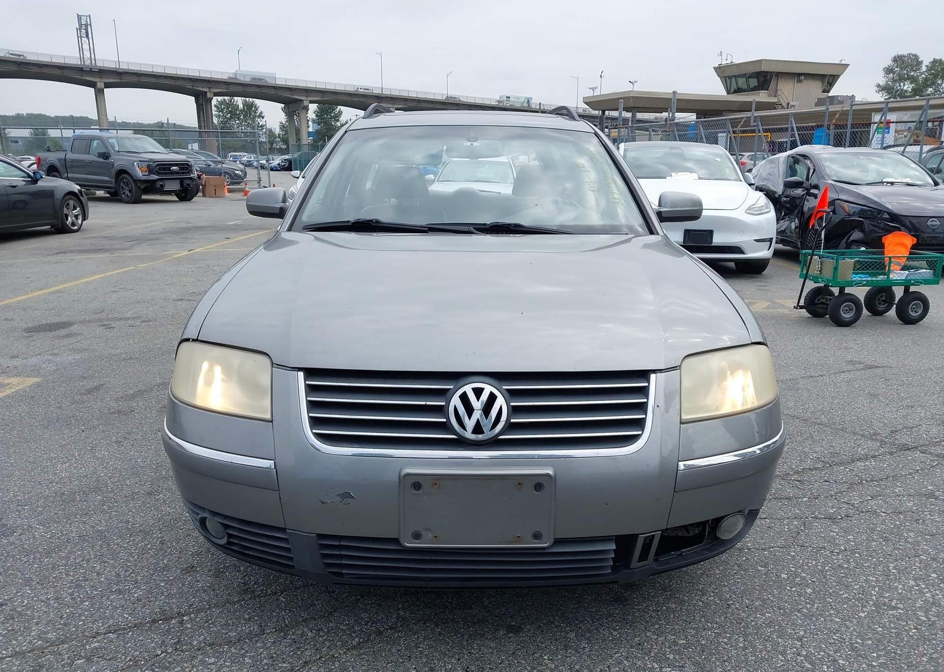 2002 VOLKSWAGEN PASSAT GLX 4MOTION