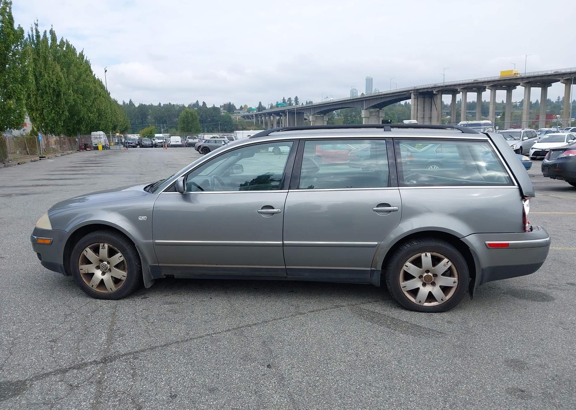 2002 VOLKSWAGEN PASSAT GLX 4MOTION
