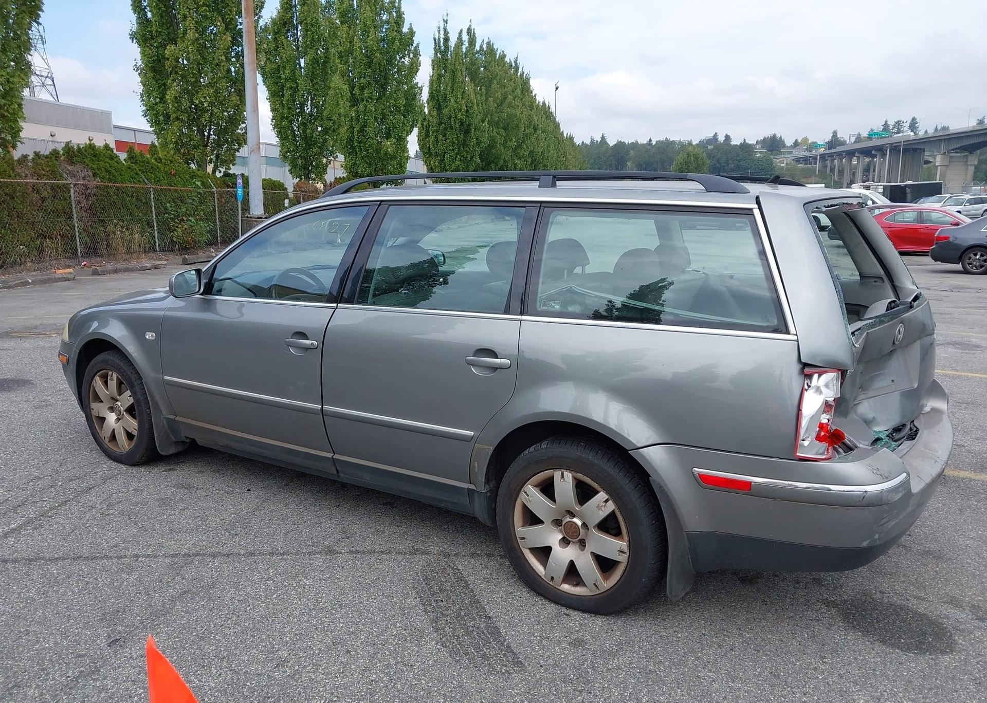 2002 VOLKSWAGEN PASSAT GLX 4MOTION