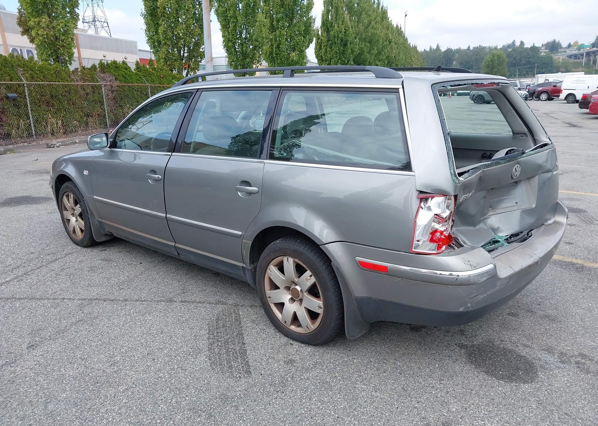 2002 VOLKSWAGEN PASSAT GLX 4MOTION