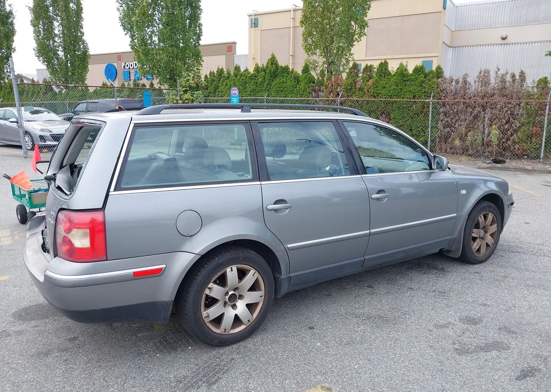2002 VOLKSWAGEN PASSAT GLX 4MOTION