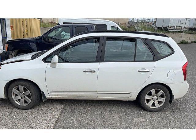 2008 KIA RONDO