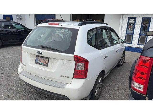 2008 KIA RONDO