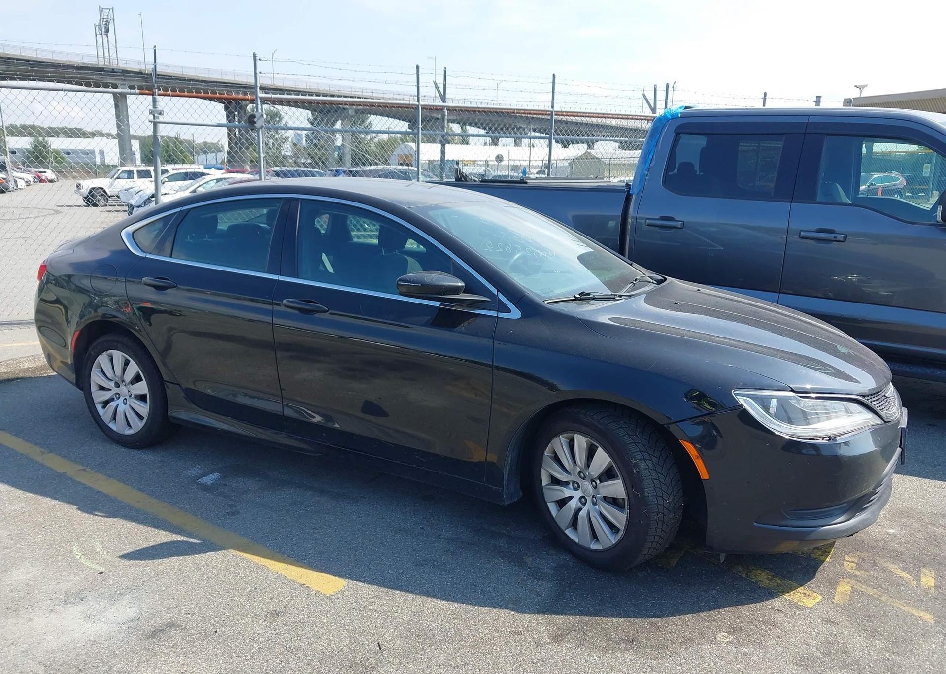 2015 CHRYSLER 200