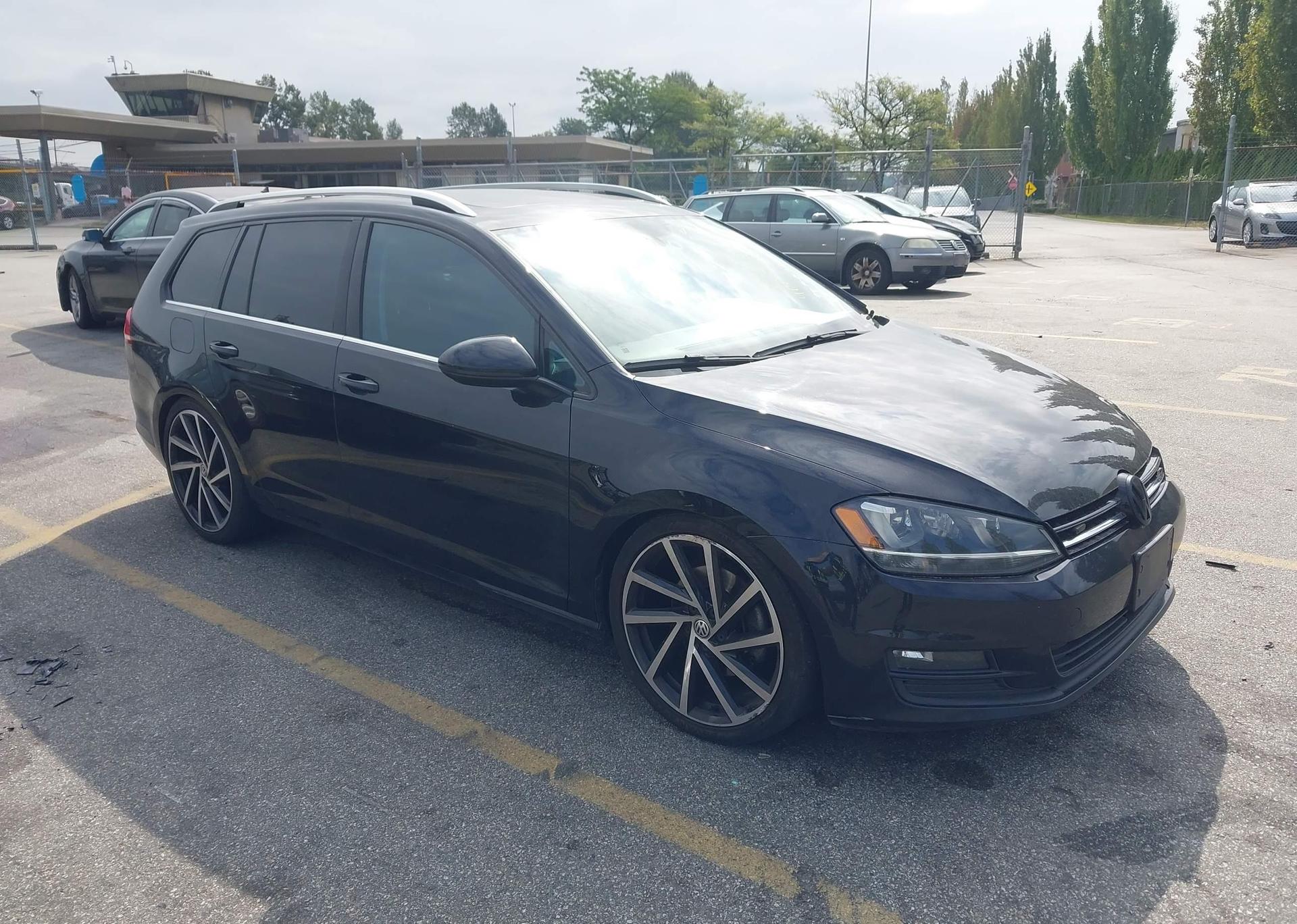 2015 VOLKSWAGEN GOLF