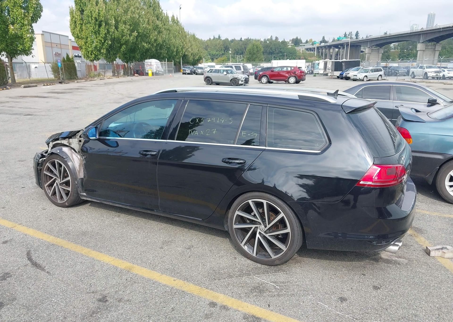 2015 VOLKSWAGEN GOLF