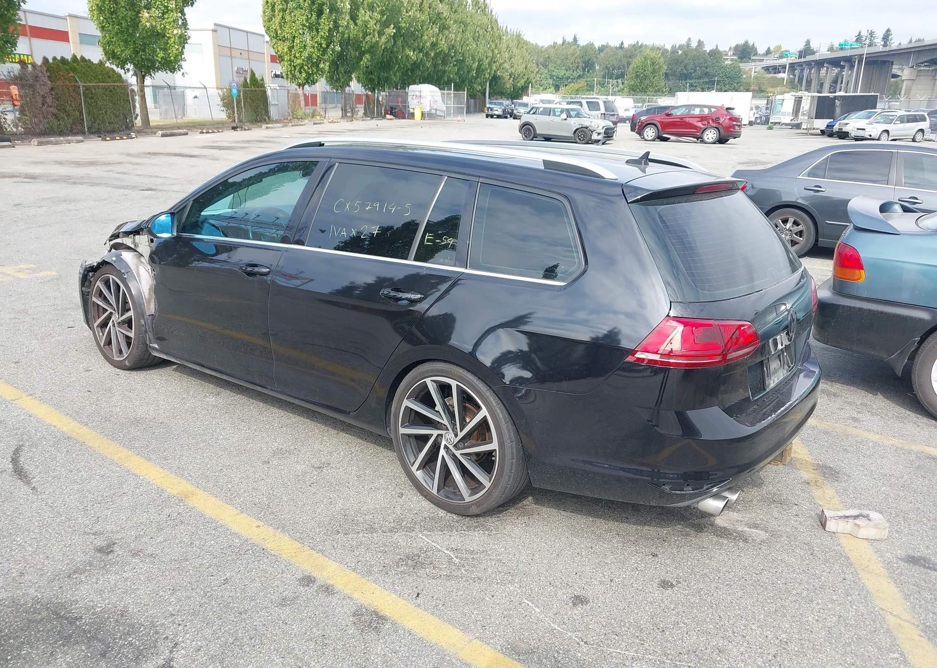 2015 VOLKSWAGEN GOLF