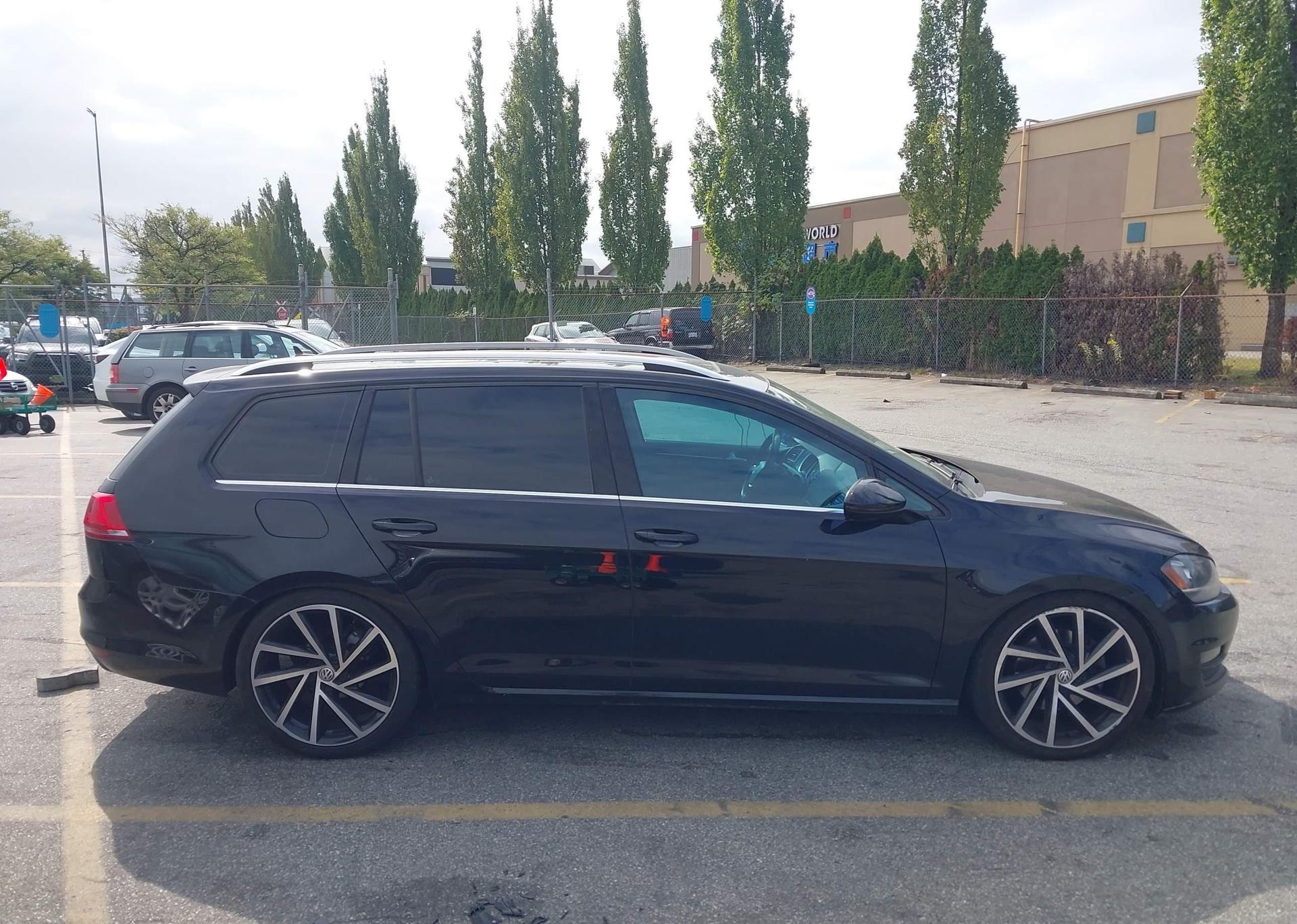 2015 VOLKSWAGEN GOLF