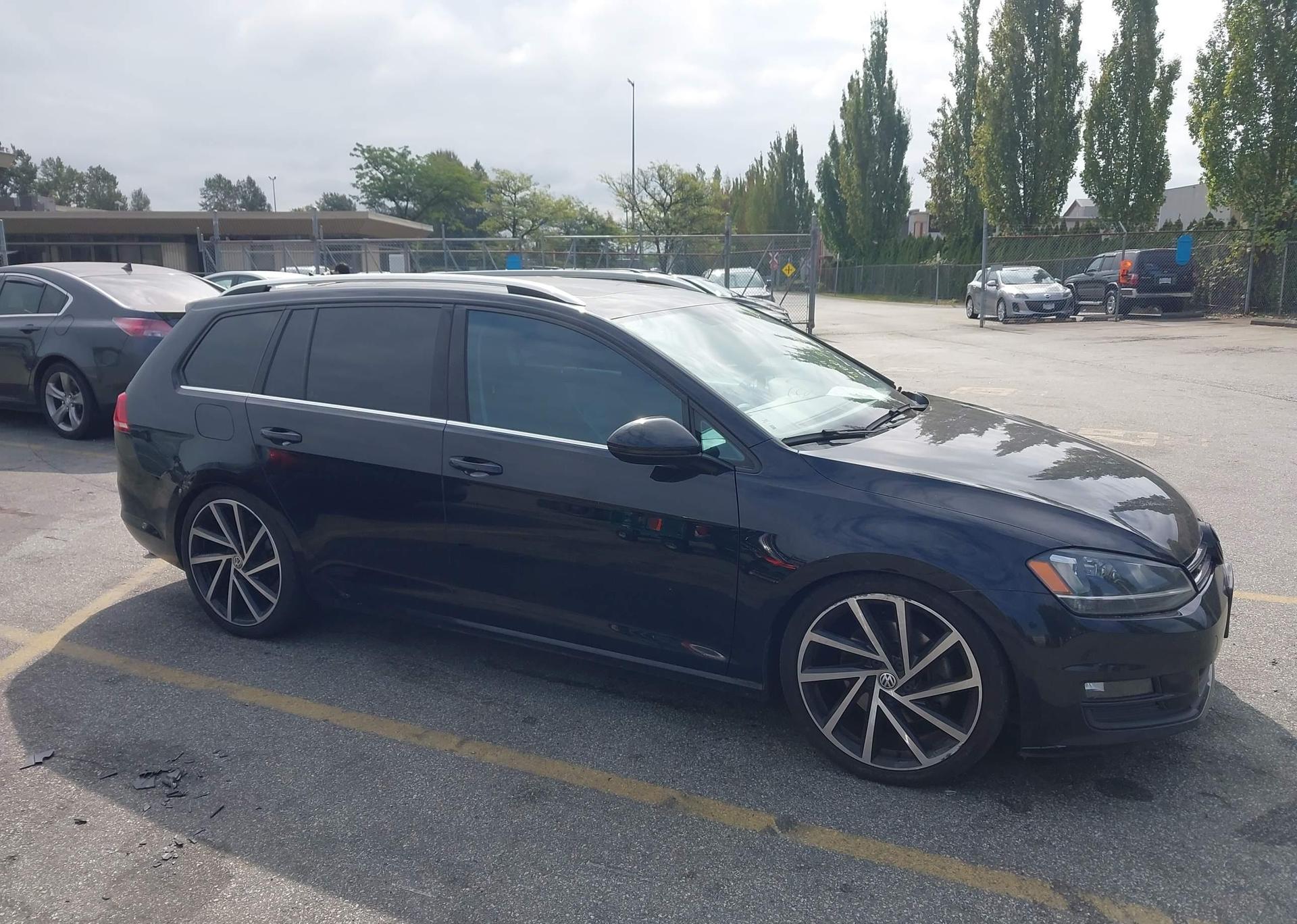 2015 VOLKSWAGEN GOLF