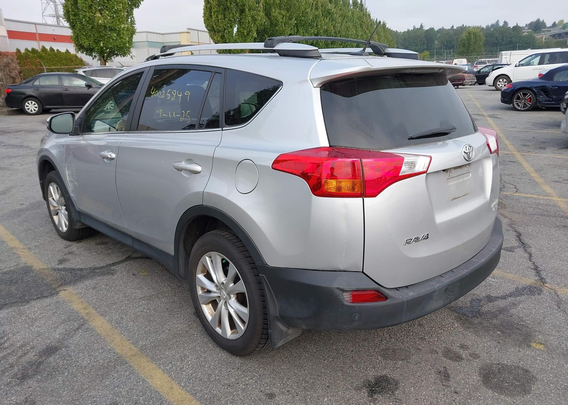 2014 TOYOTA RAV4
