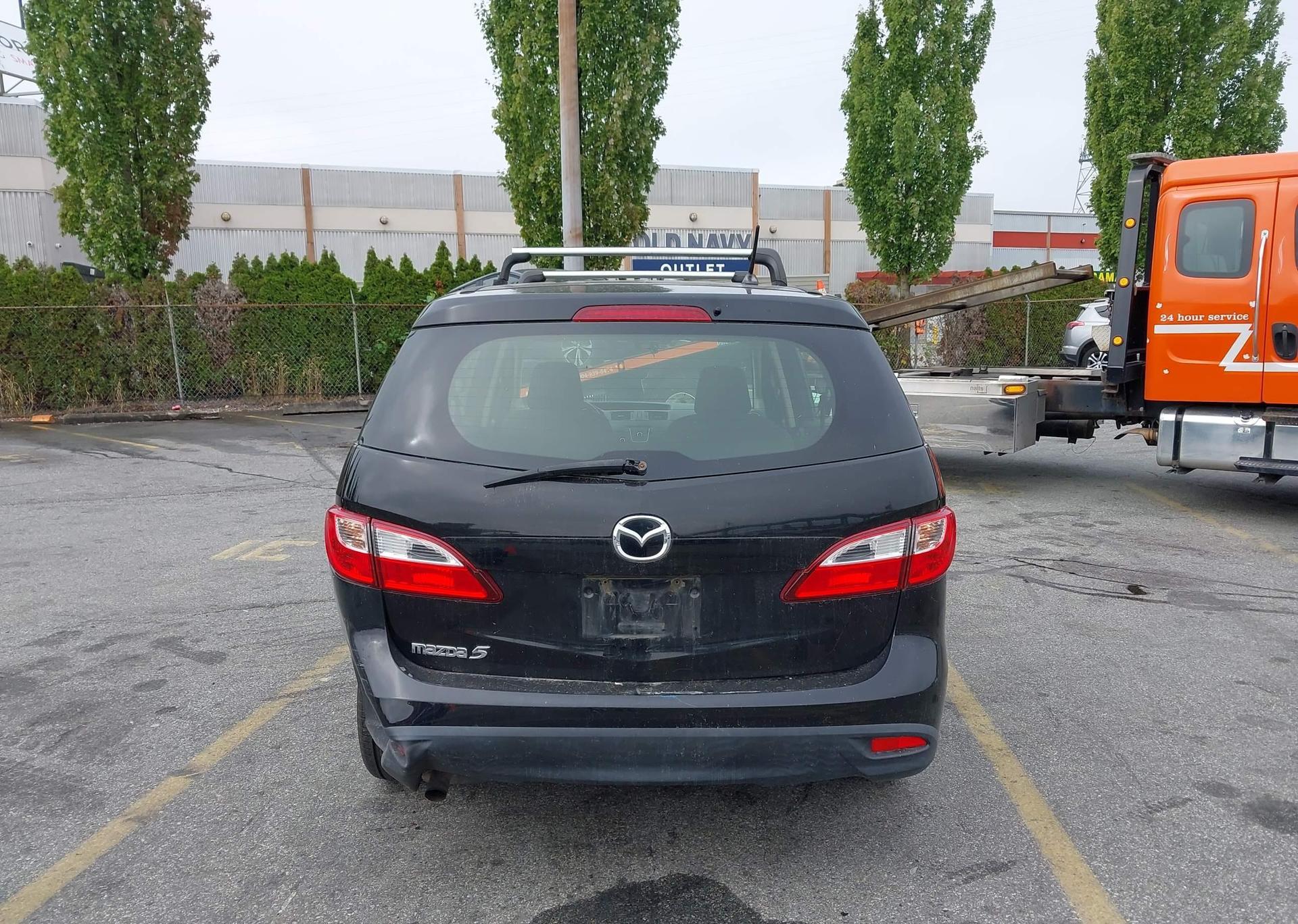 2012 MAZDA 5