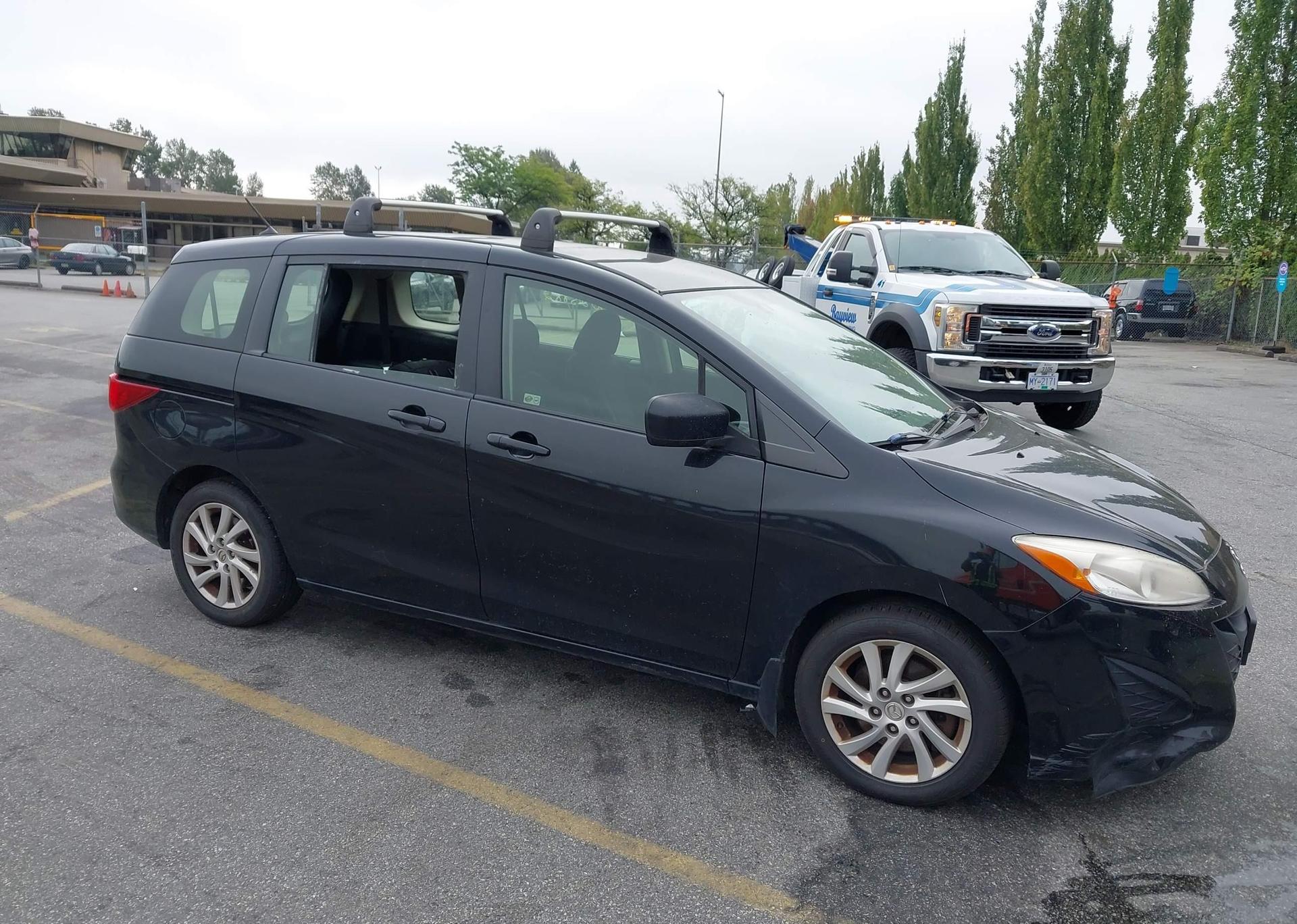 2012 MAZDA 5