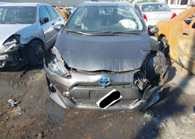 2015 TOYOTA Prius c
