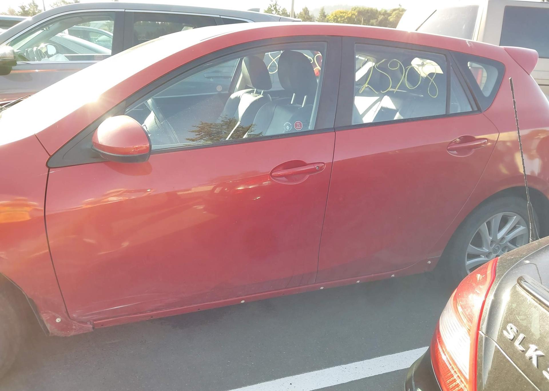 2012 MAZDA 3 I