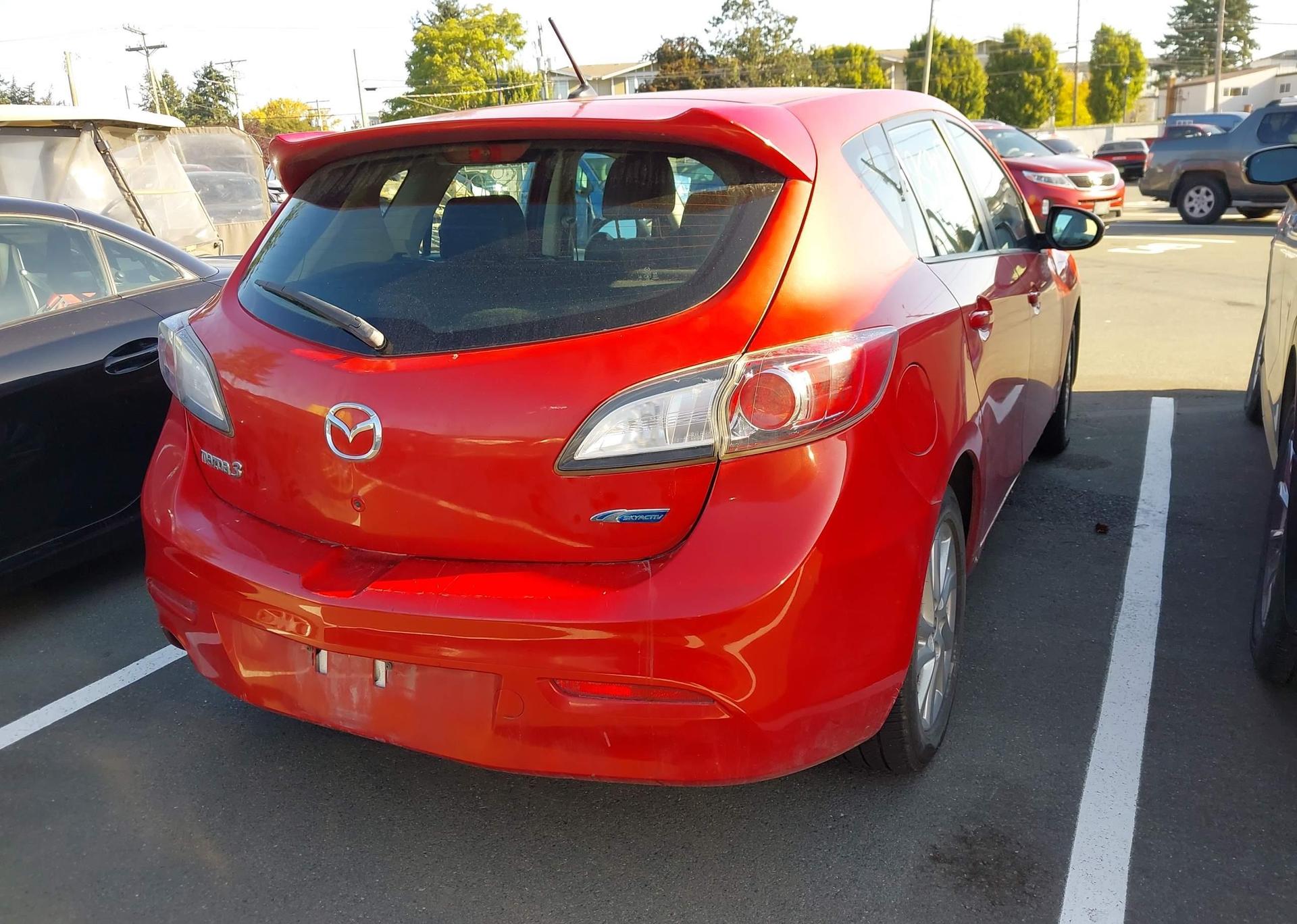 2012 MAZDA 3 I