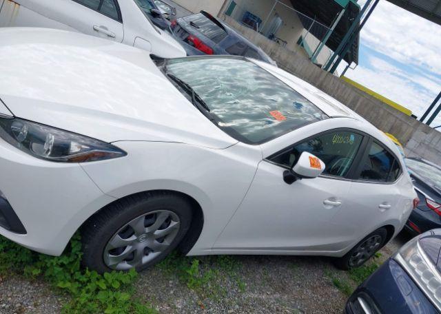 2015 MAZDA 3 TOURING