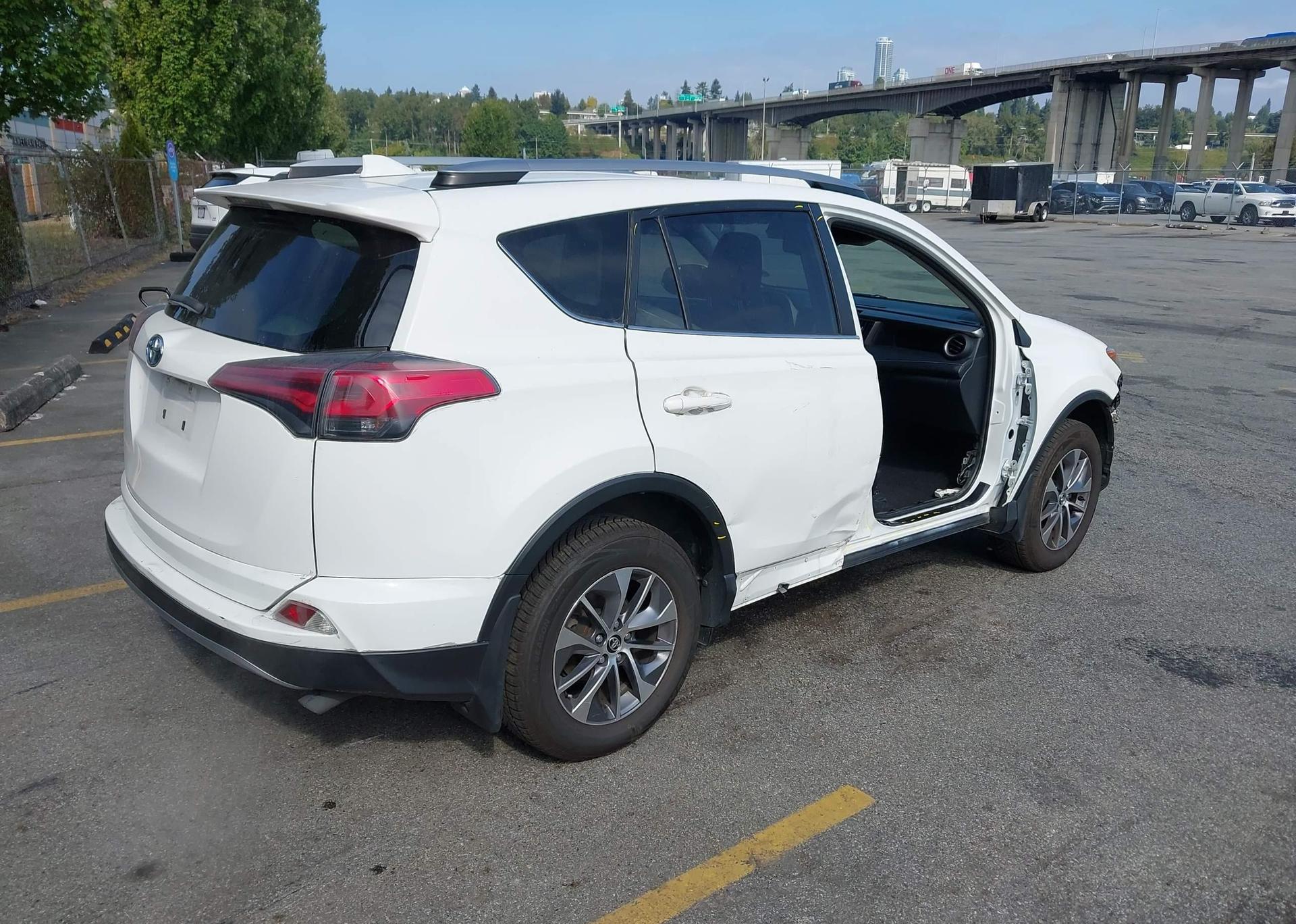2017 TOYOTA RAV4