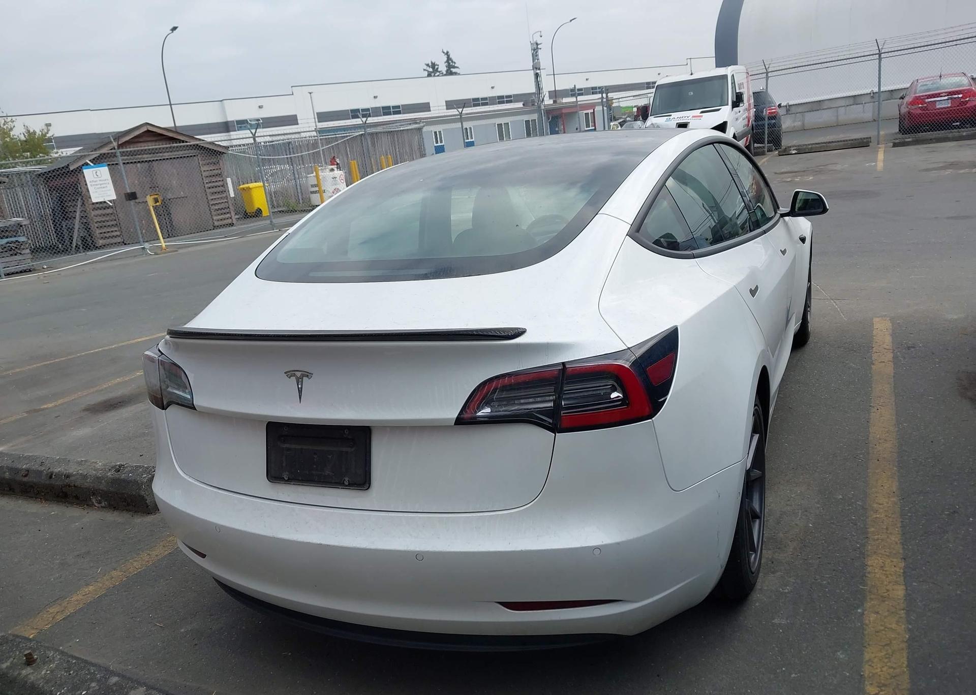 2021 TESLA MODEL 3