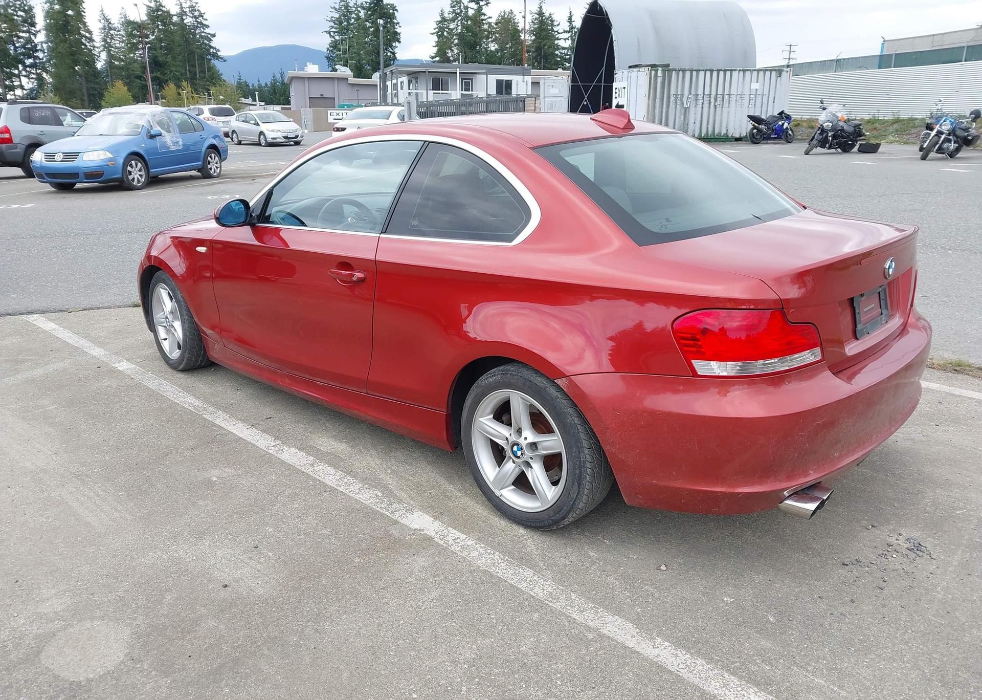 2009 BMW 128I