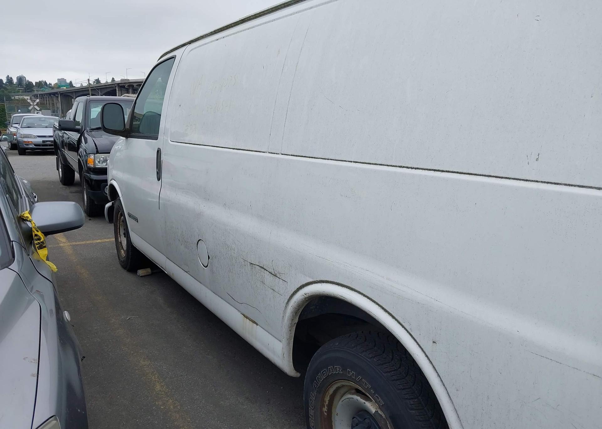 2001 GMC SAVANA G2500