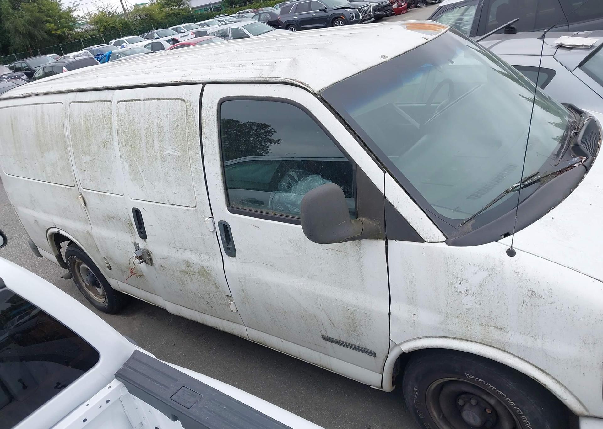 2001 GMC SAVANA G2500