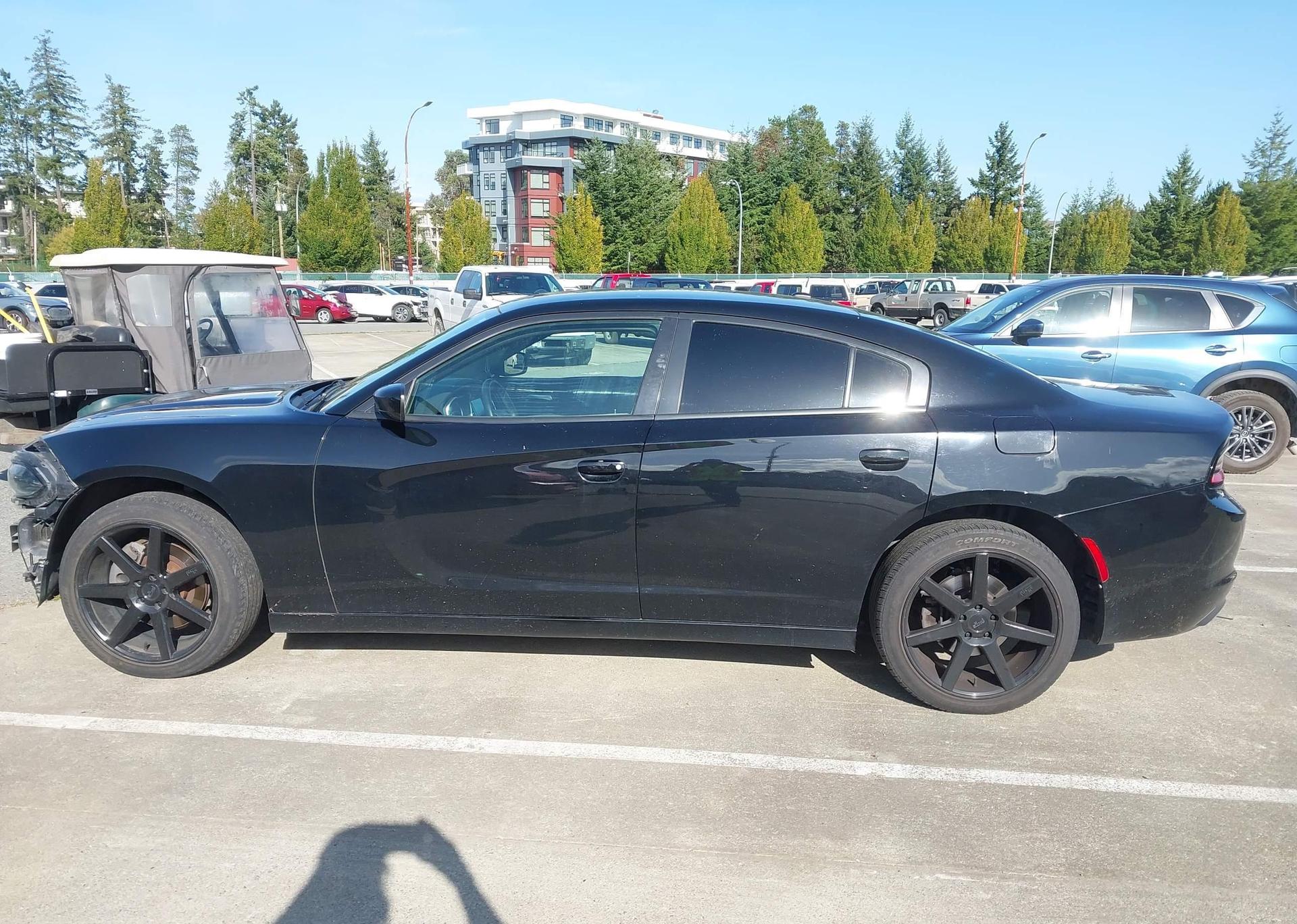 2017 DODGE CHARGER SXT