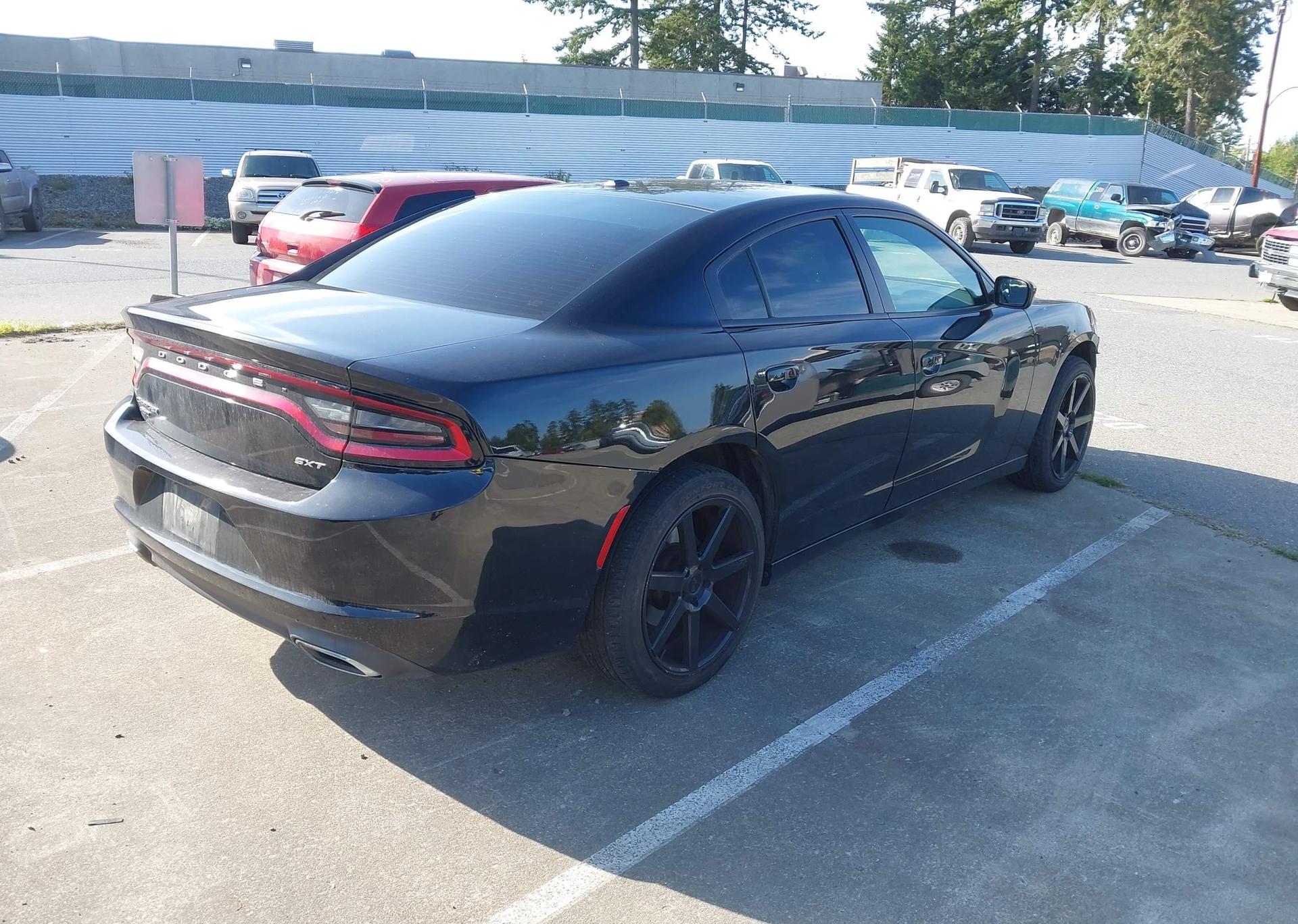 2017 DODGE CHARGER SXT
