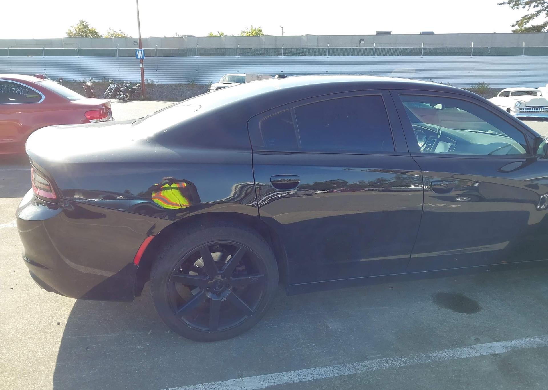 2017 DODGE CHARGER SXT