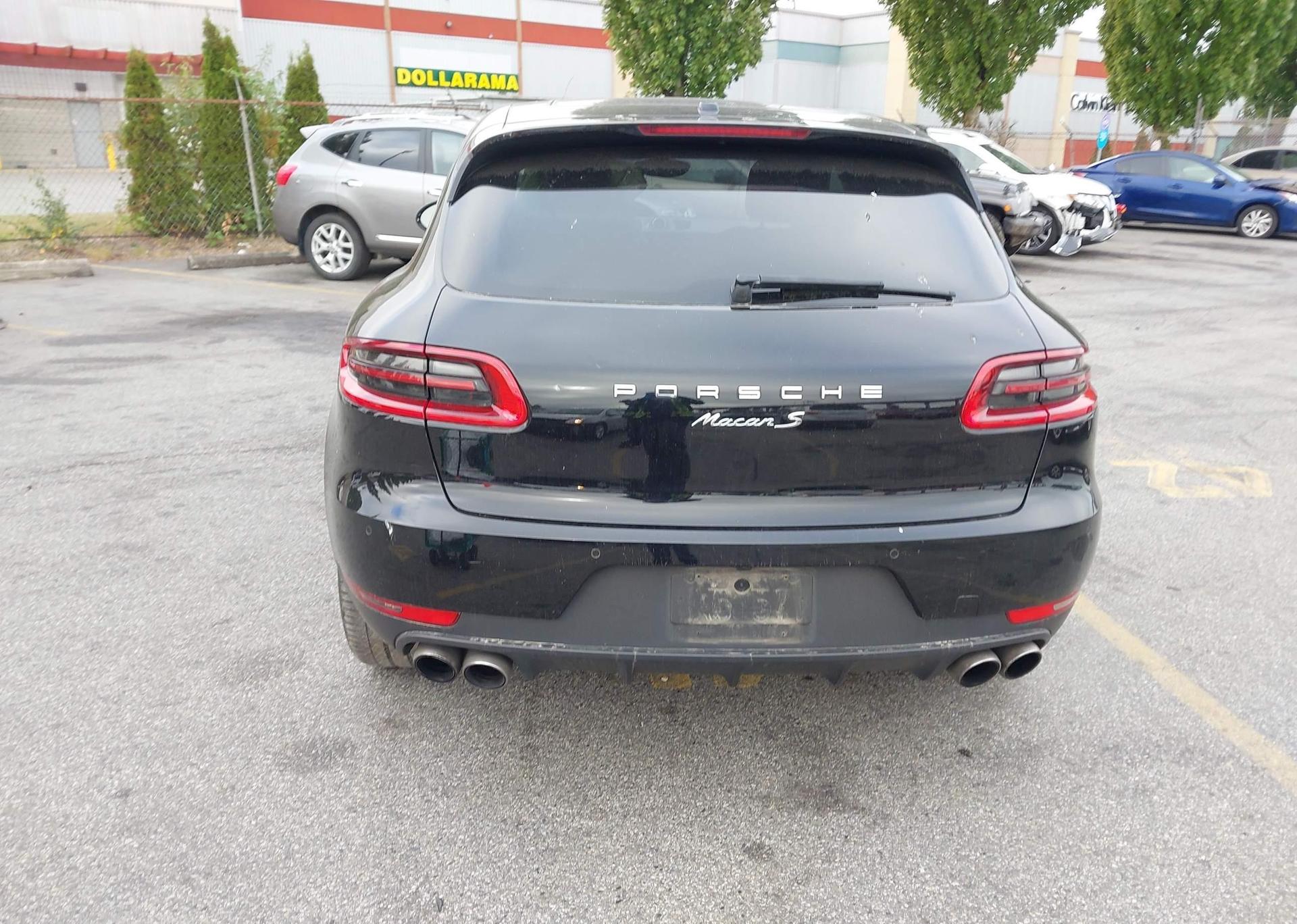 2017 PORSCHE MACAN