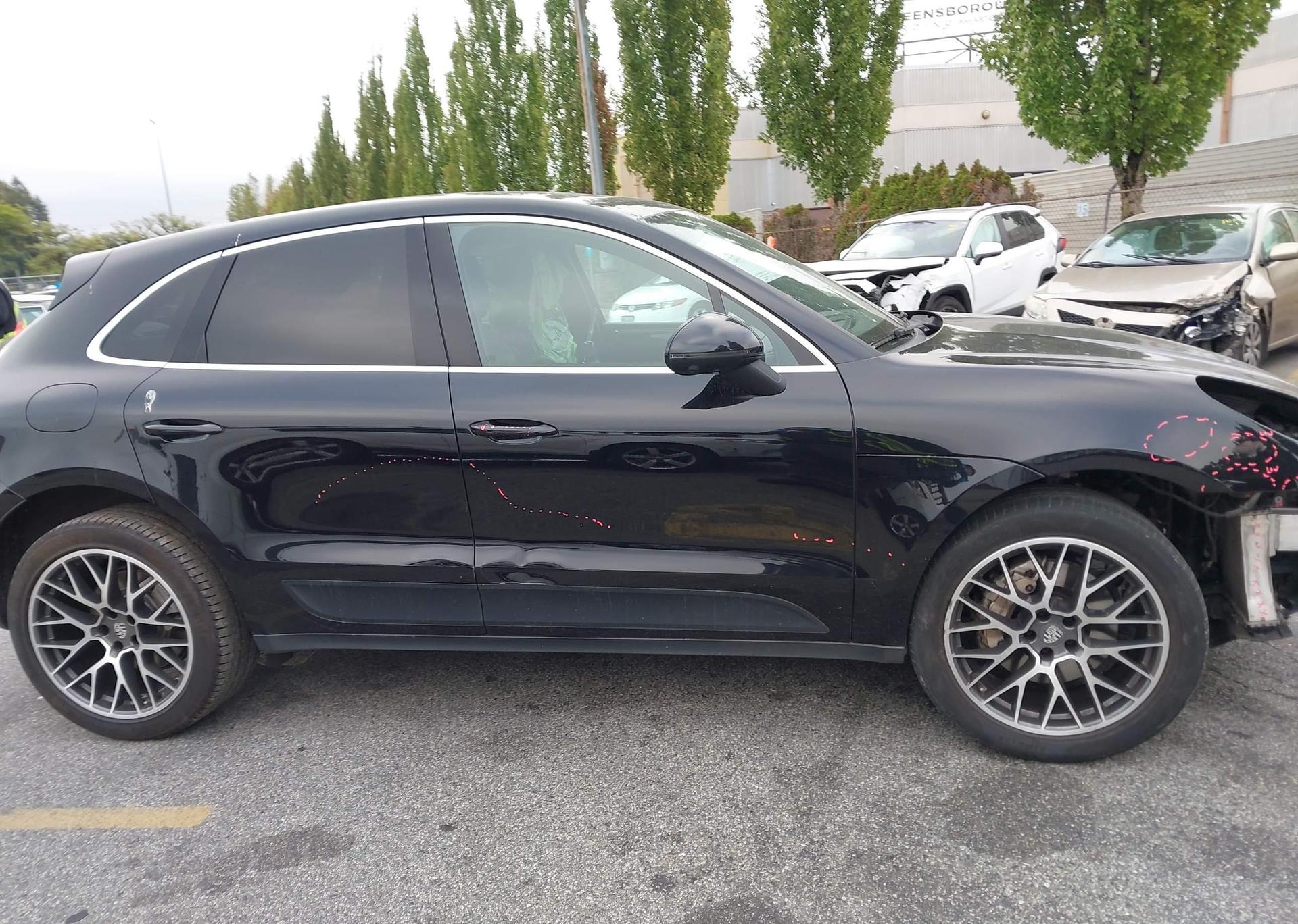 2017 PORSCHE MACAN