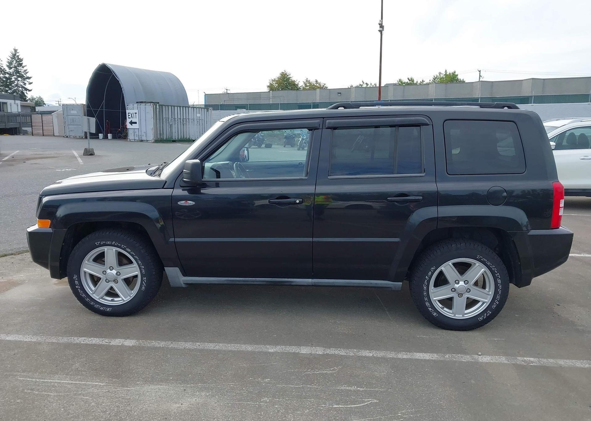 2010 JEEP PATRIOT SPORT