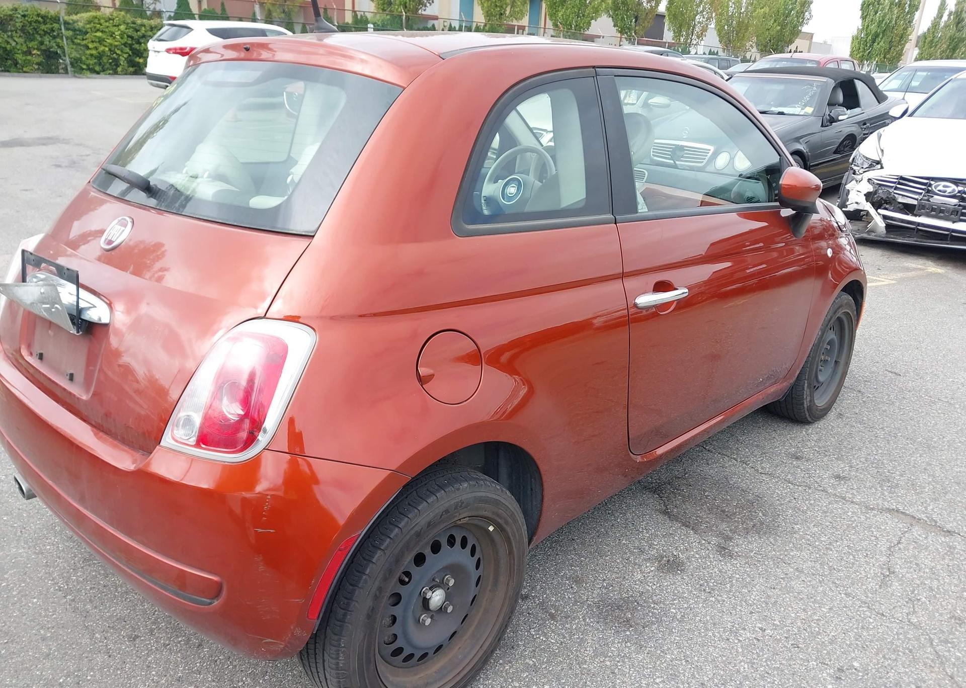 2012 FIAT 500 POP