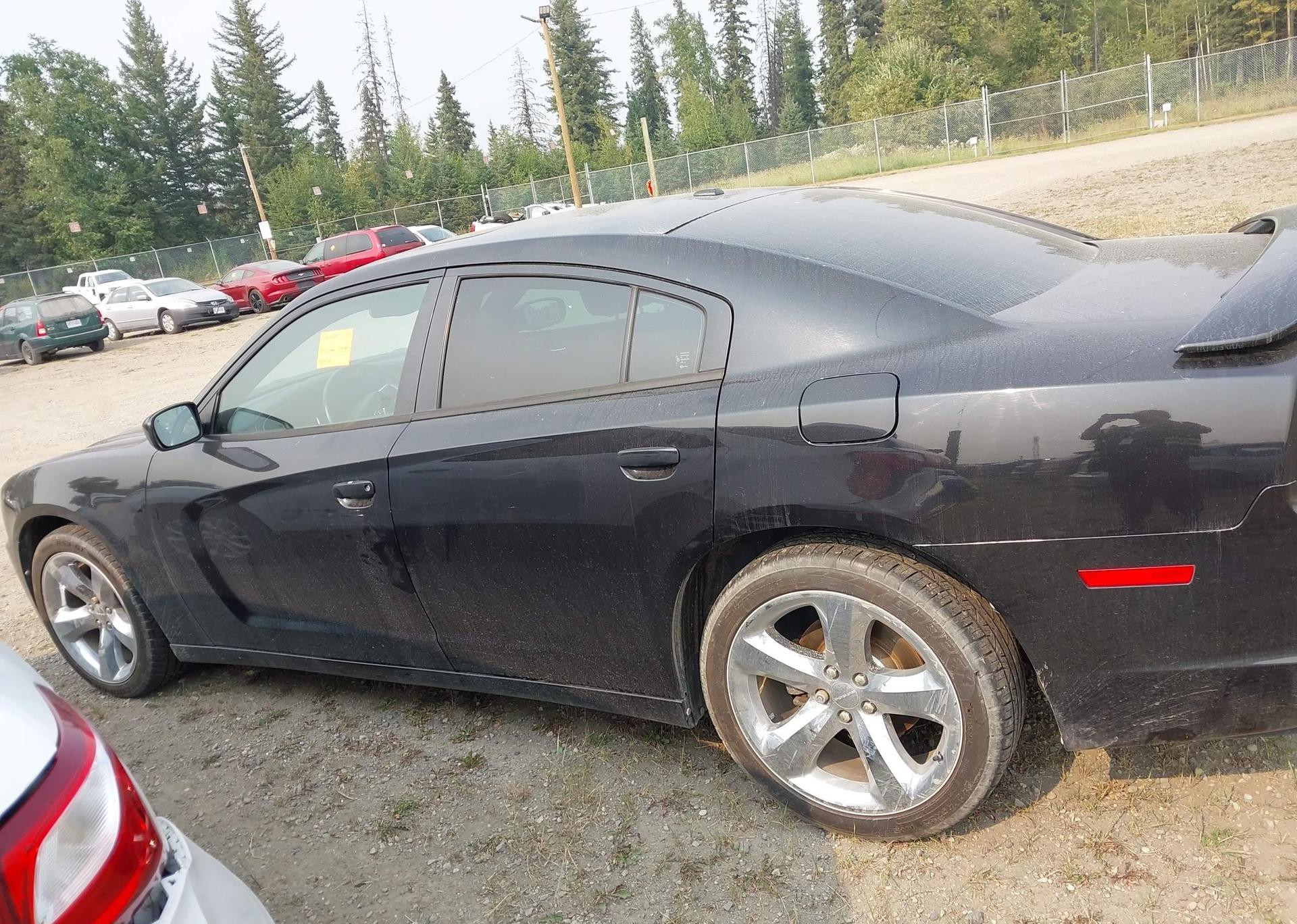 2011 DODGE CHARGER