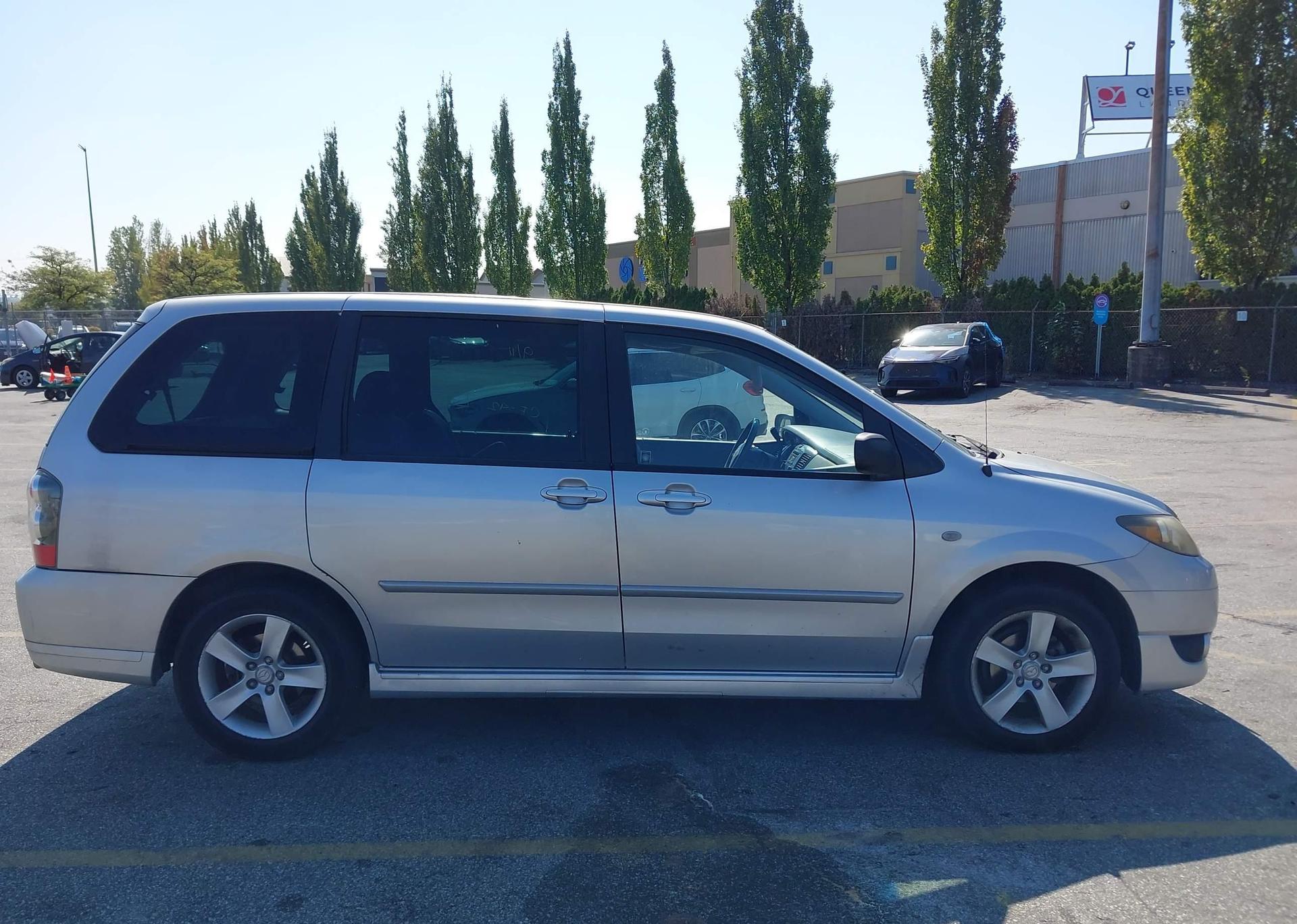 2005 MAZDA MPV WAGON